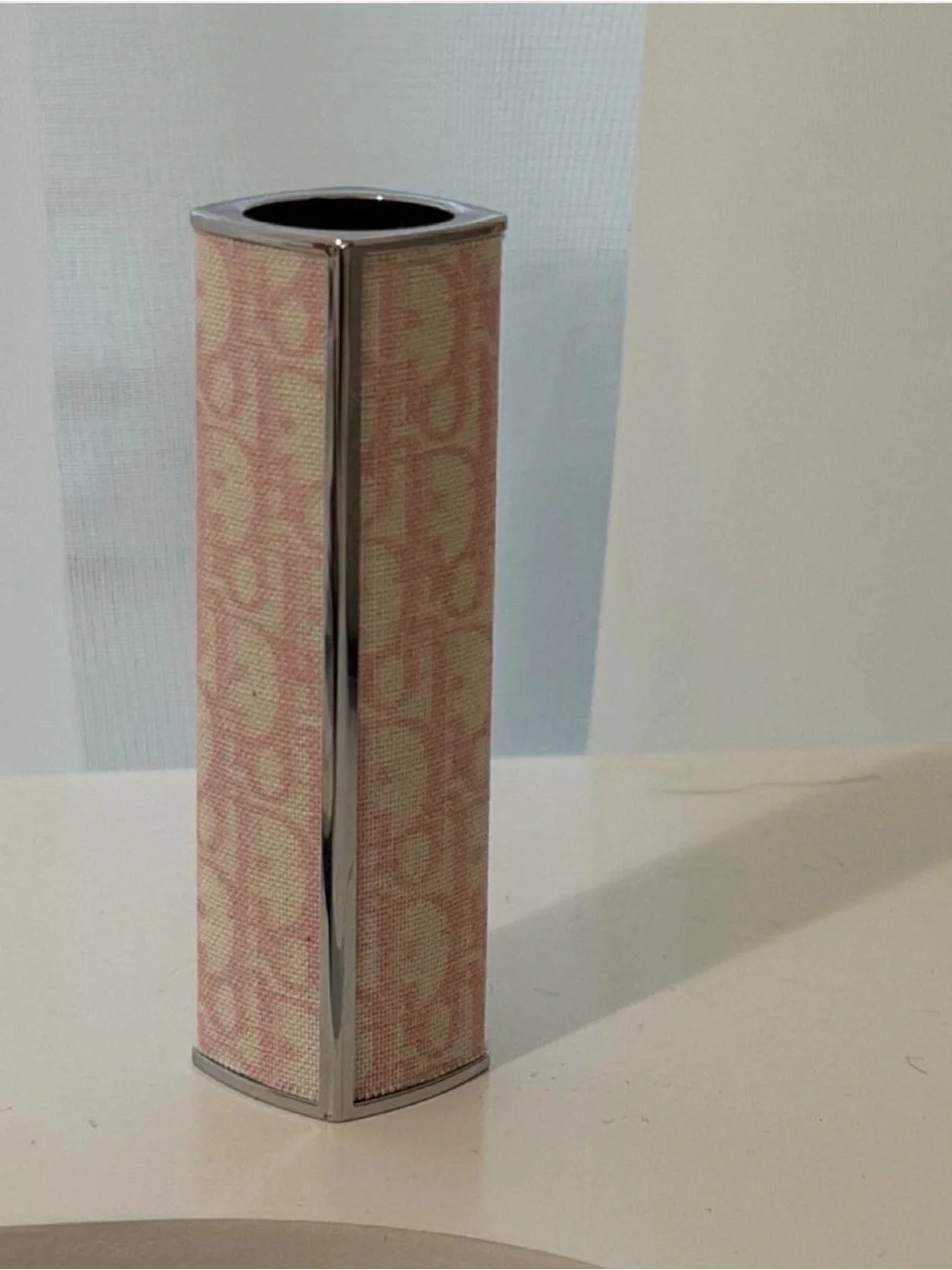 pink & white 🎀 Dior Addict Limited Edition Refillable Lipstick Case pink oblique